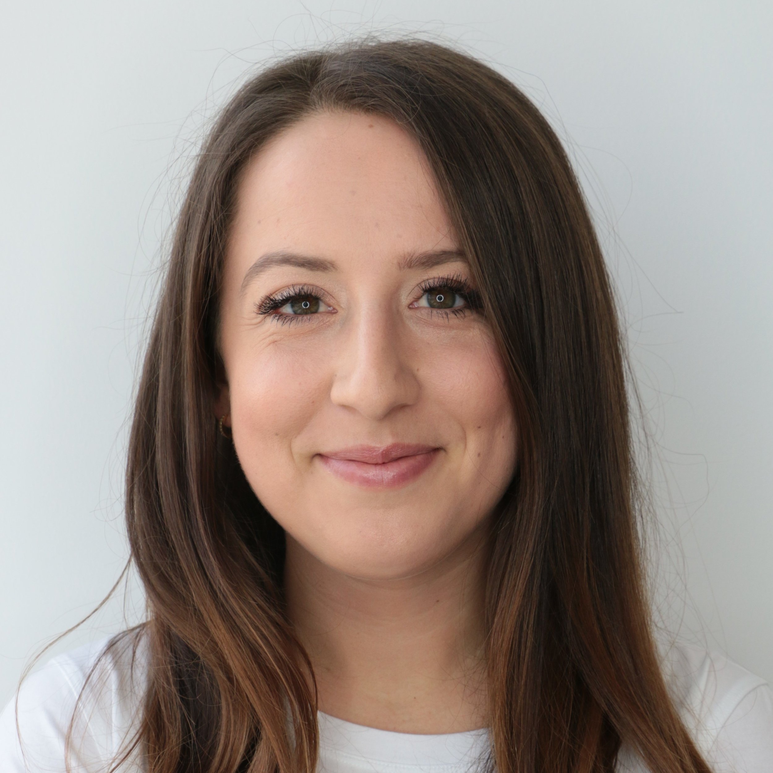 Ariana+Pappas+headshot.jpg