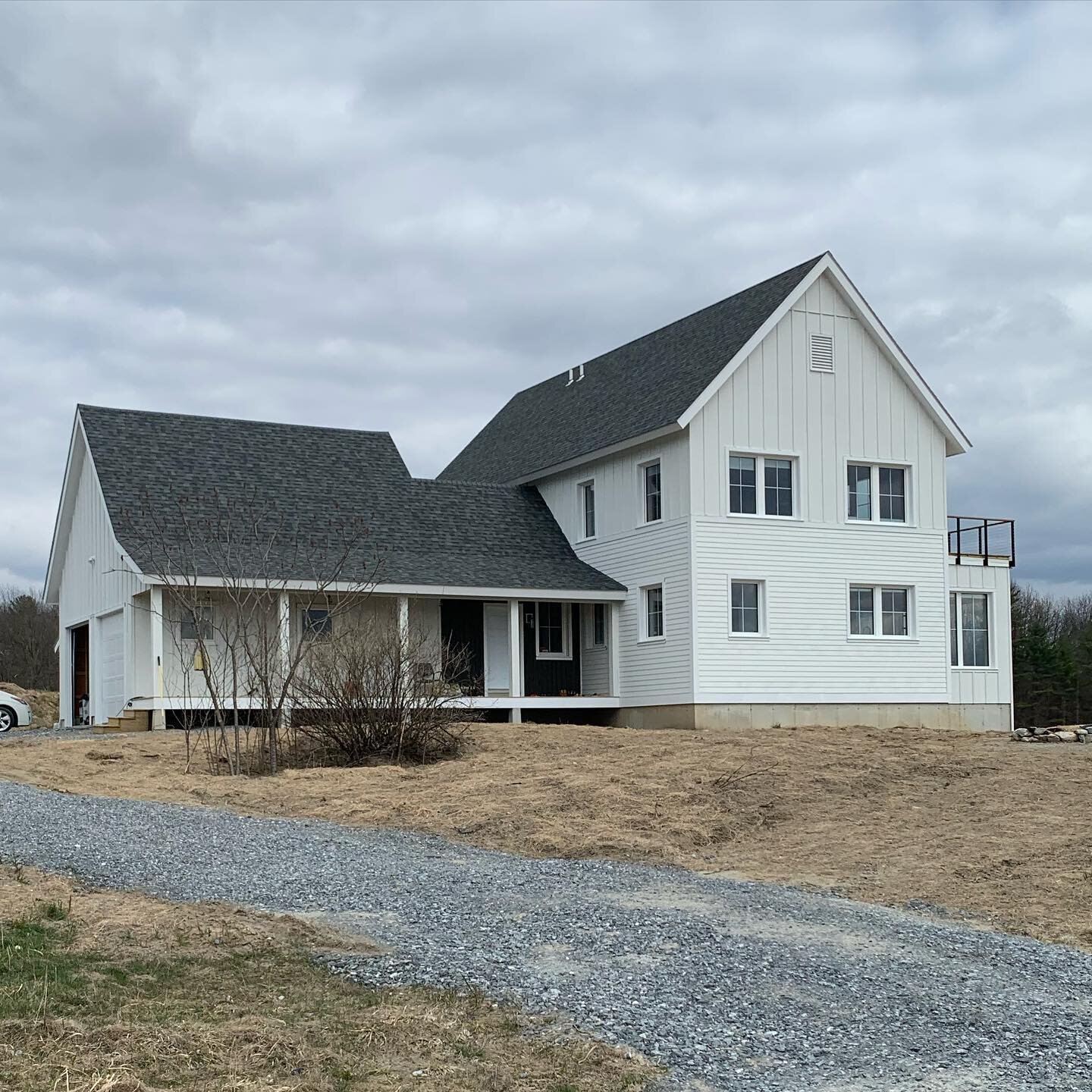 Roofing completed on this gorgeous house built by @bauheim_builders summer 2019... @owenscorningroofing Estate Gray