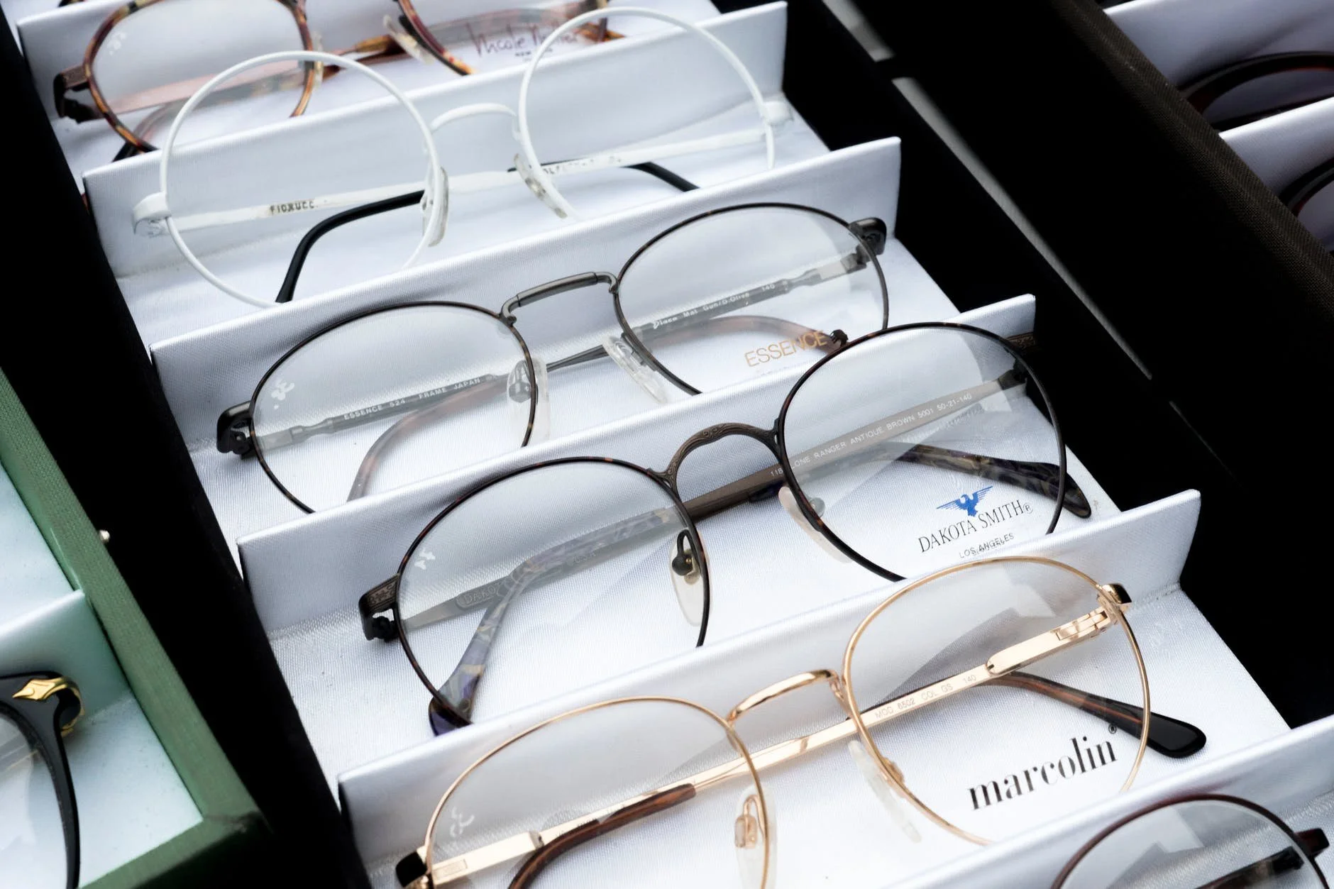 Warby Parker: How Social Media Birthed A Virtual Storefront for Eyewear
