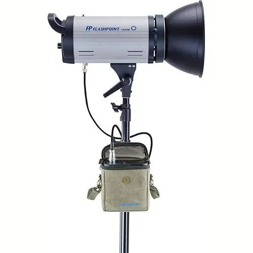 Strobe light w: battery pack.WEBP