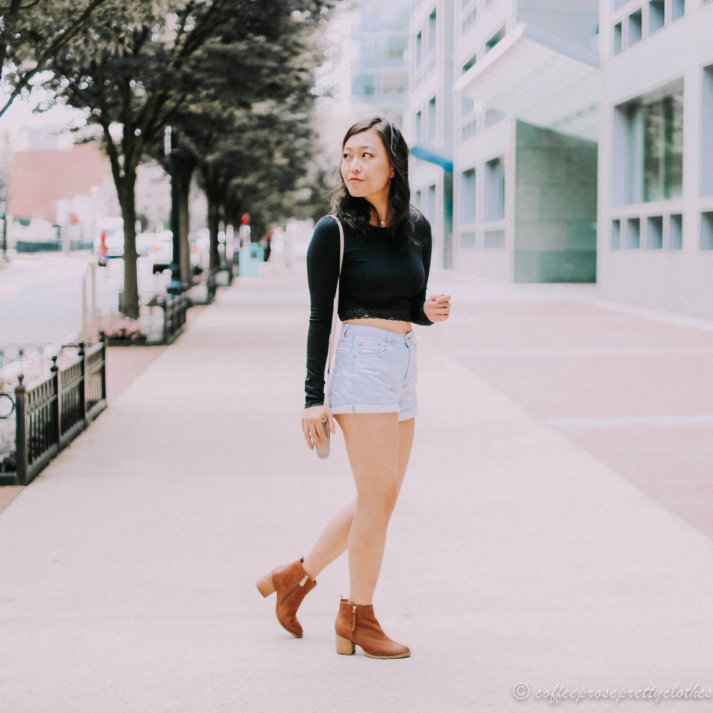 Lace Crop and High Waisted Jeans