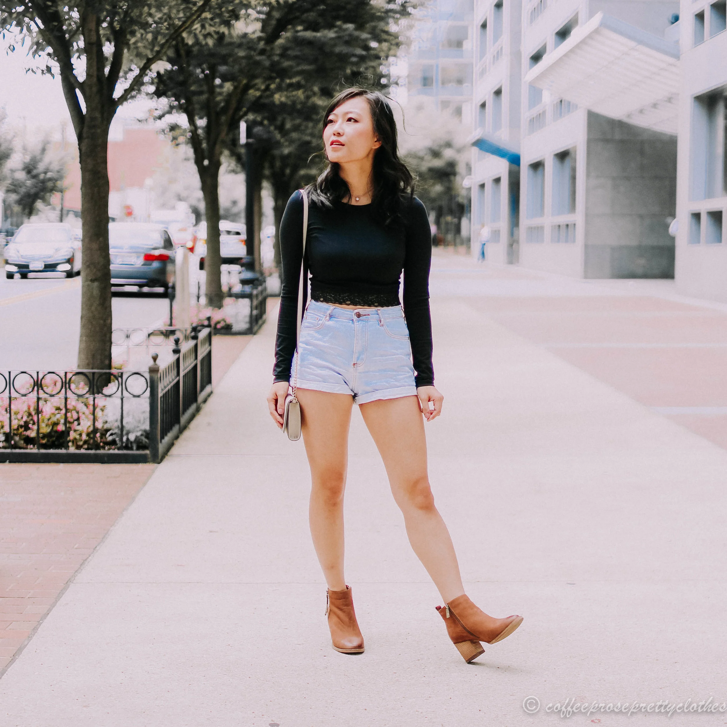 Lace Crop and High Waisted Jeans