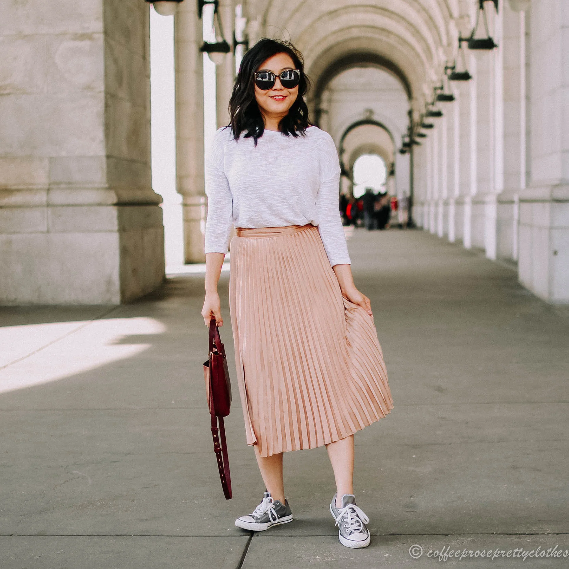 Sézane Dino Skirt, Converse sneakers, Madewell Small Transport Tote