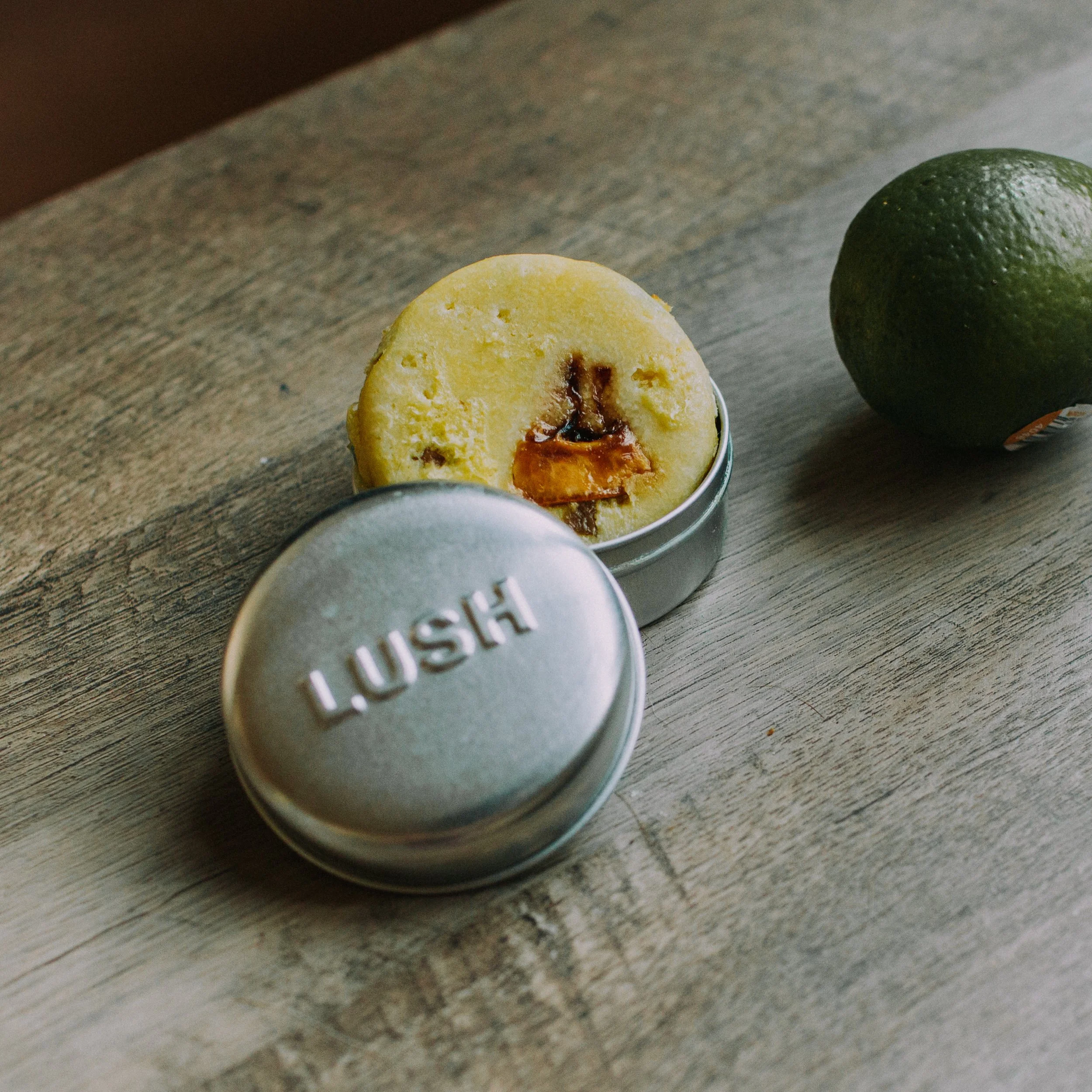 LUSH Montalbano Shampoo Bar: A Review