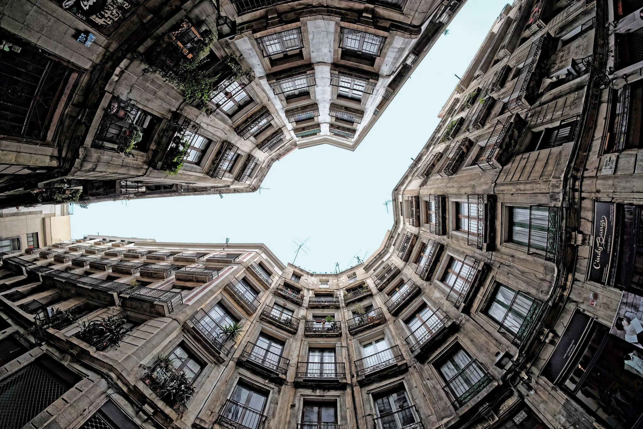 Plaça Milans