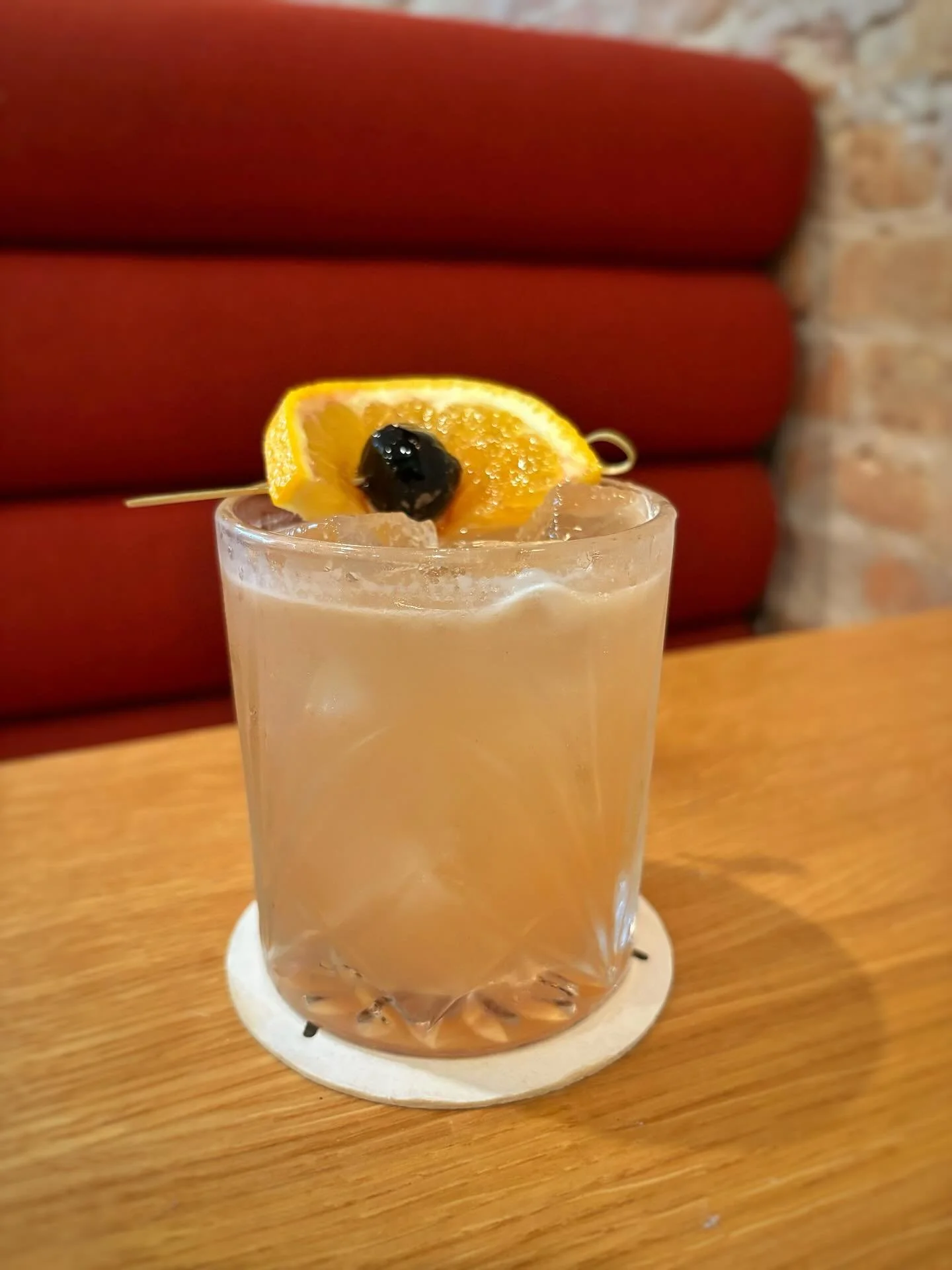 $8 ROTATING CLASSICS UNTIL 10:30PM! Tuesdays are for delicious cocktails. See you soon.
-
#tuesday
#cocktail
#cocktails
#special
#specials