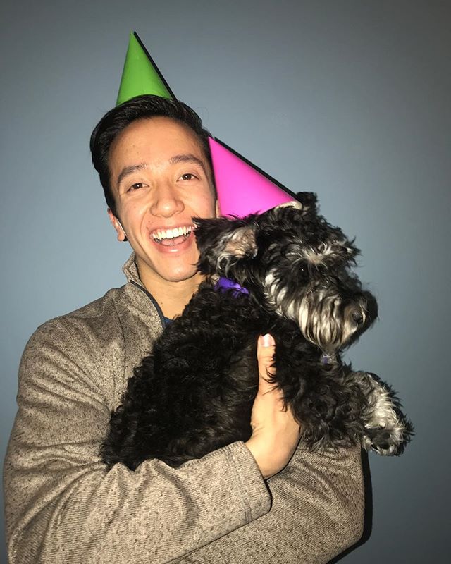 Today I went to the most millennial thing ever, the 1st birthday of @scoutthedinosaurgirl (and I loved every moment of it). Happy birthday Scout, you have a scary and shrill bark ππ