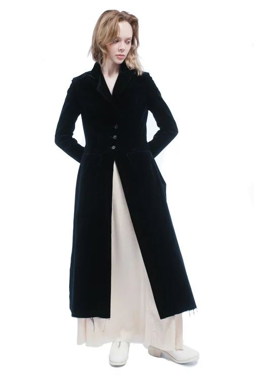 Elena Dawson 4x Velvet Coat — D A D