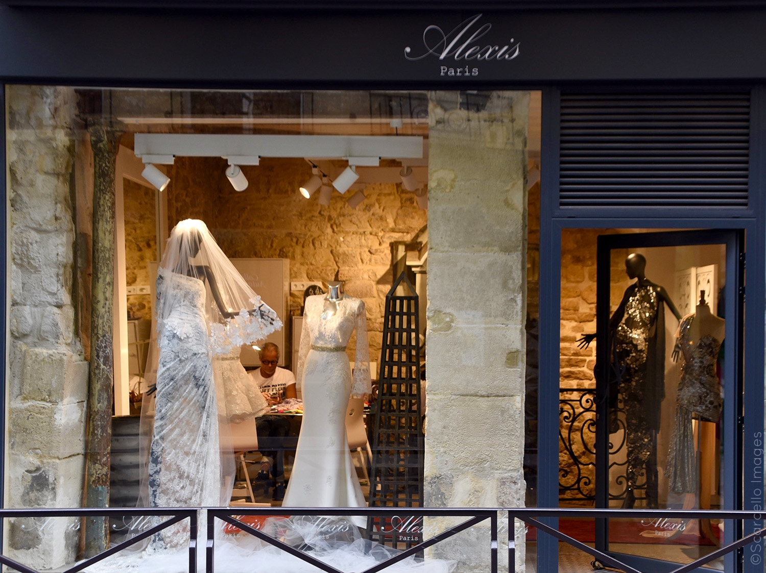 Couturier, Paris