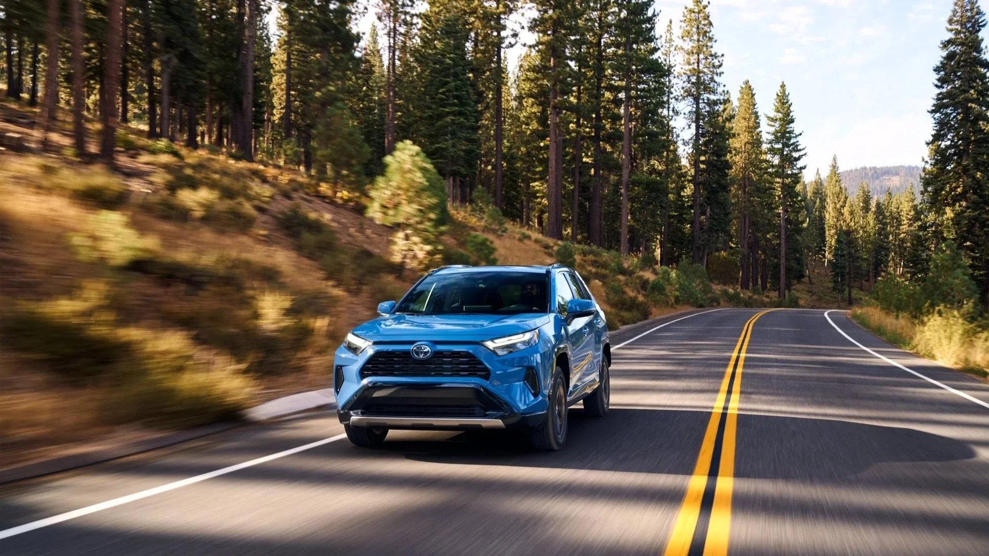 SS-2220912-NS-30-Location09-Rav4-Car2Car-7235-F.jpg