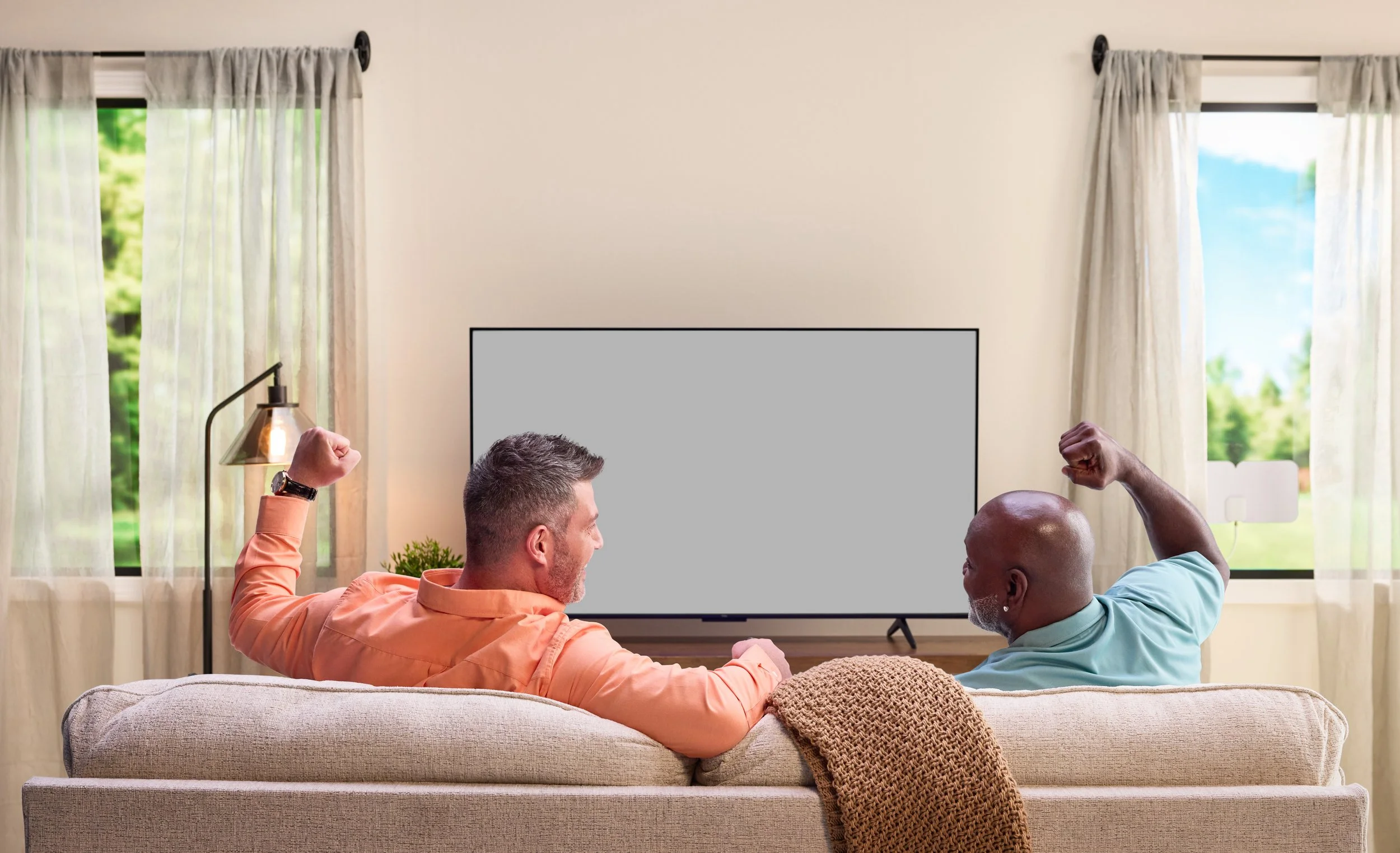 Tablo-TV-F2.0_030325_VOLUME-WALL_COUCH-BACK_1116-F.jpg