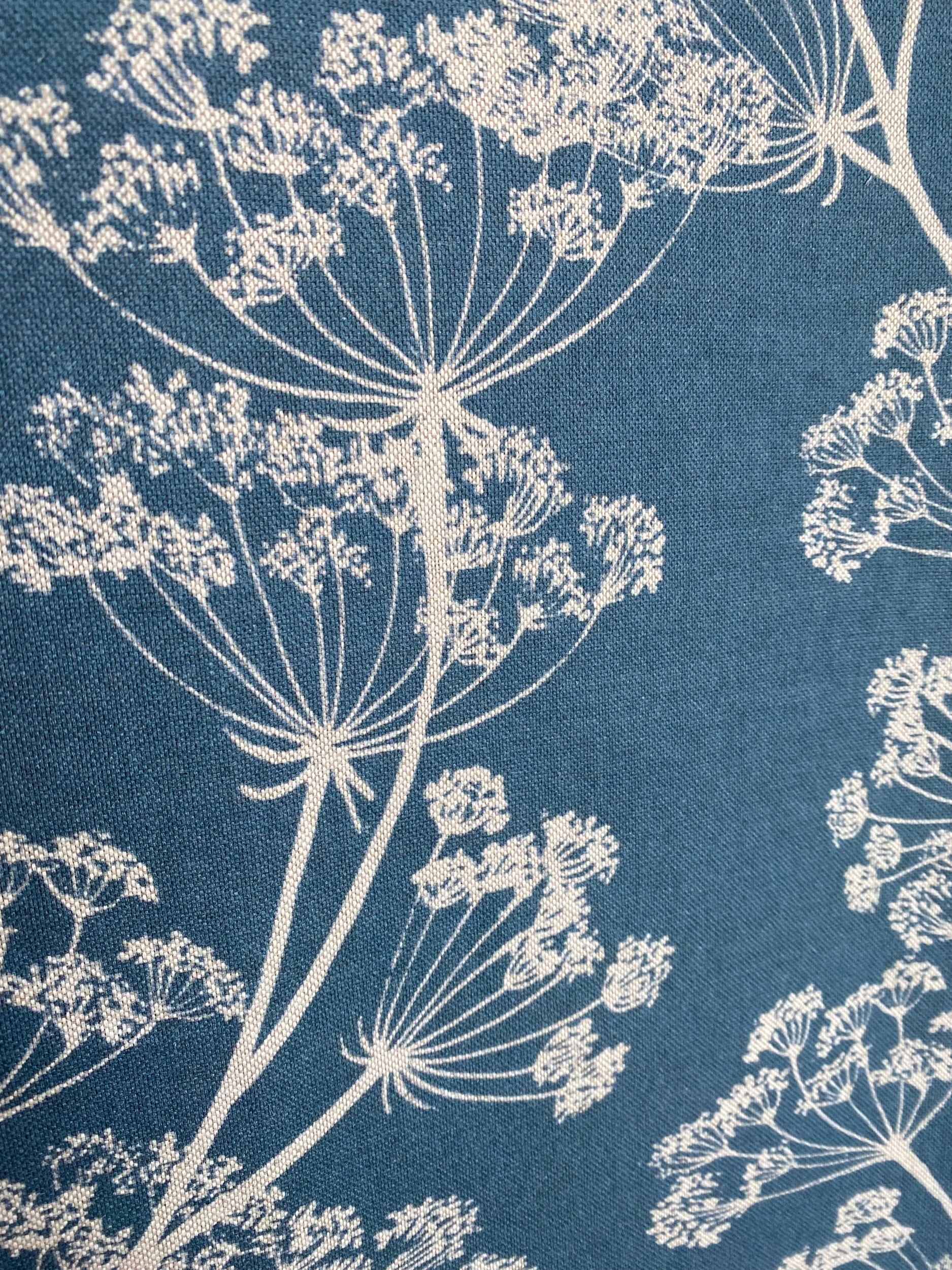 6F034B4A-6251-400E-9E5C-553ECB5B2D23