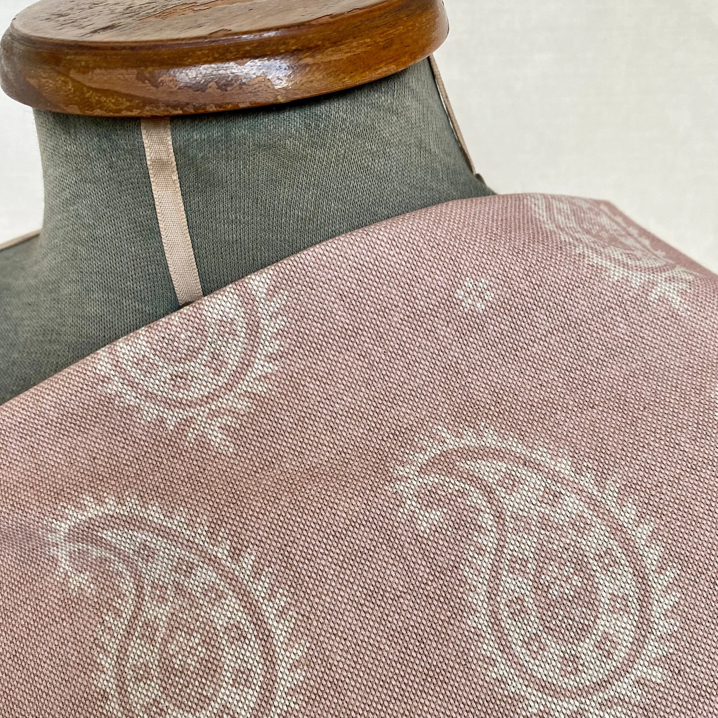 9C239A80-80B5-44E9-A245-3CE49BFE55E8