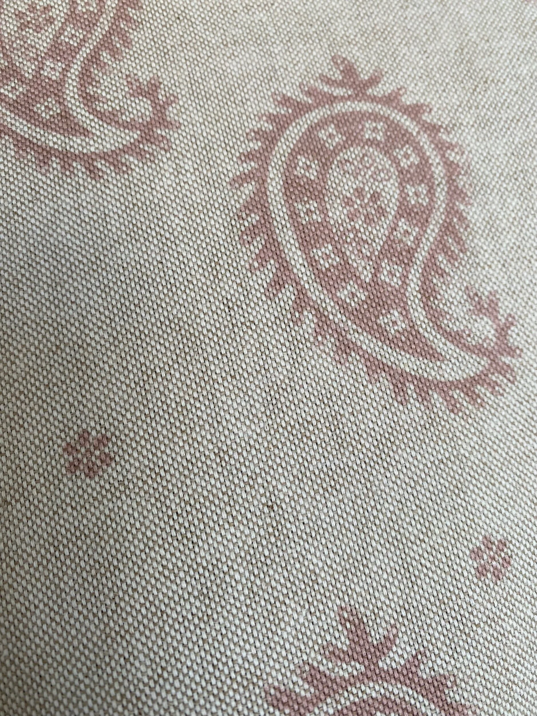 B27EAEDB-DF22-47D1-B02E-323415B565B0