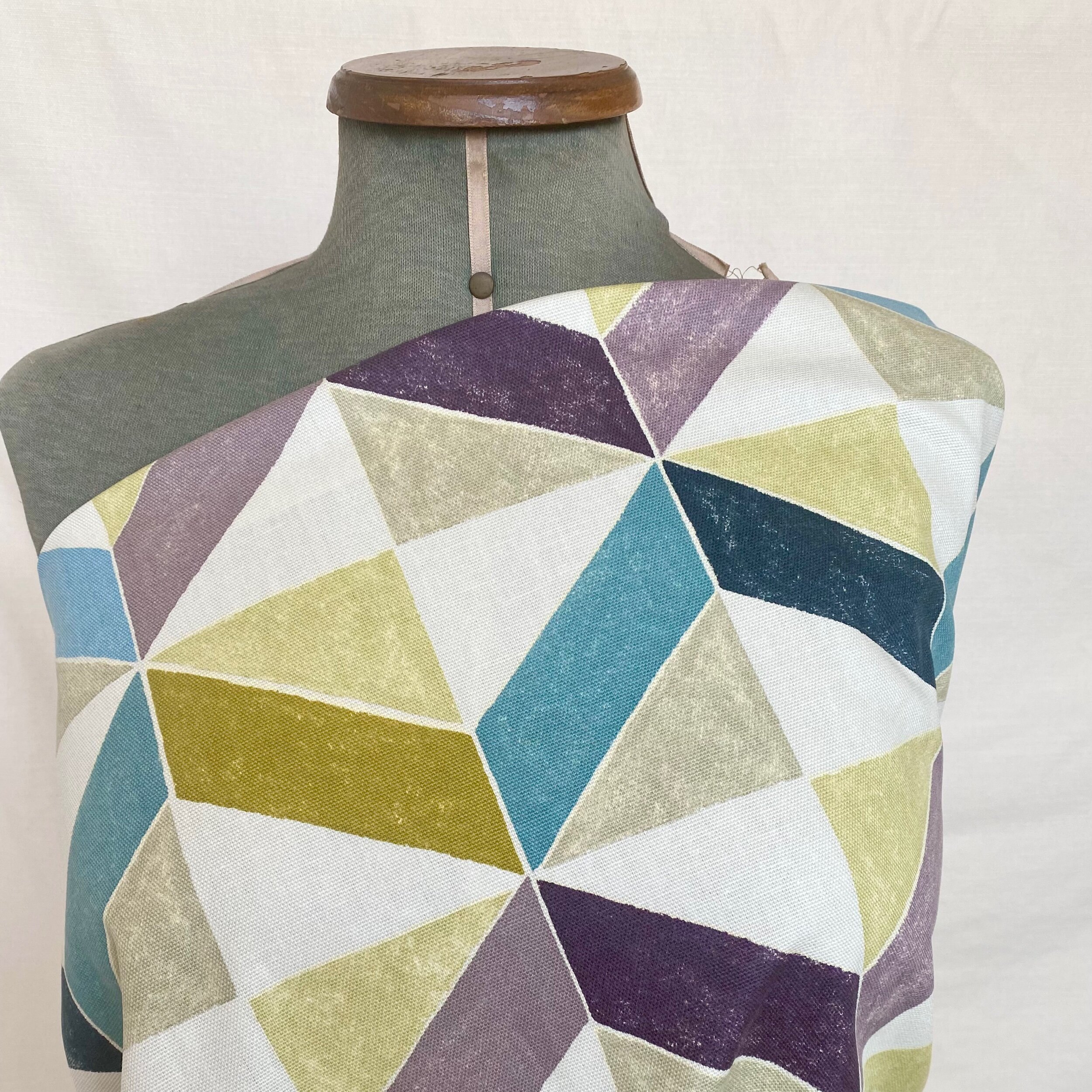 00F77FDD-F165-4348-BEC2-A50B34EAC383