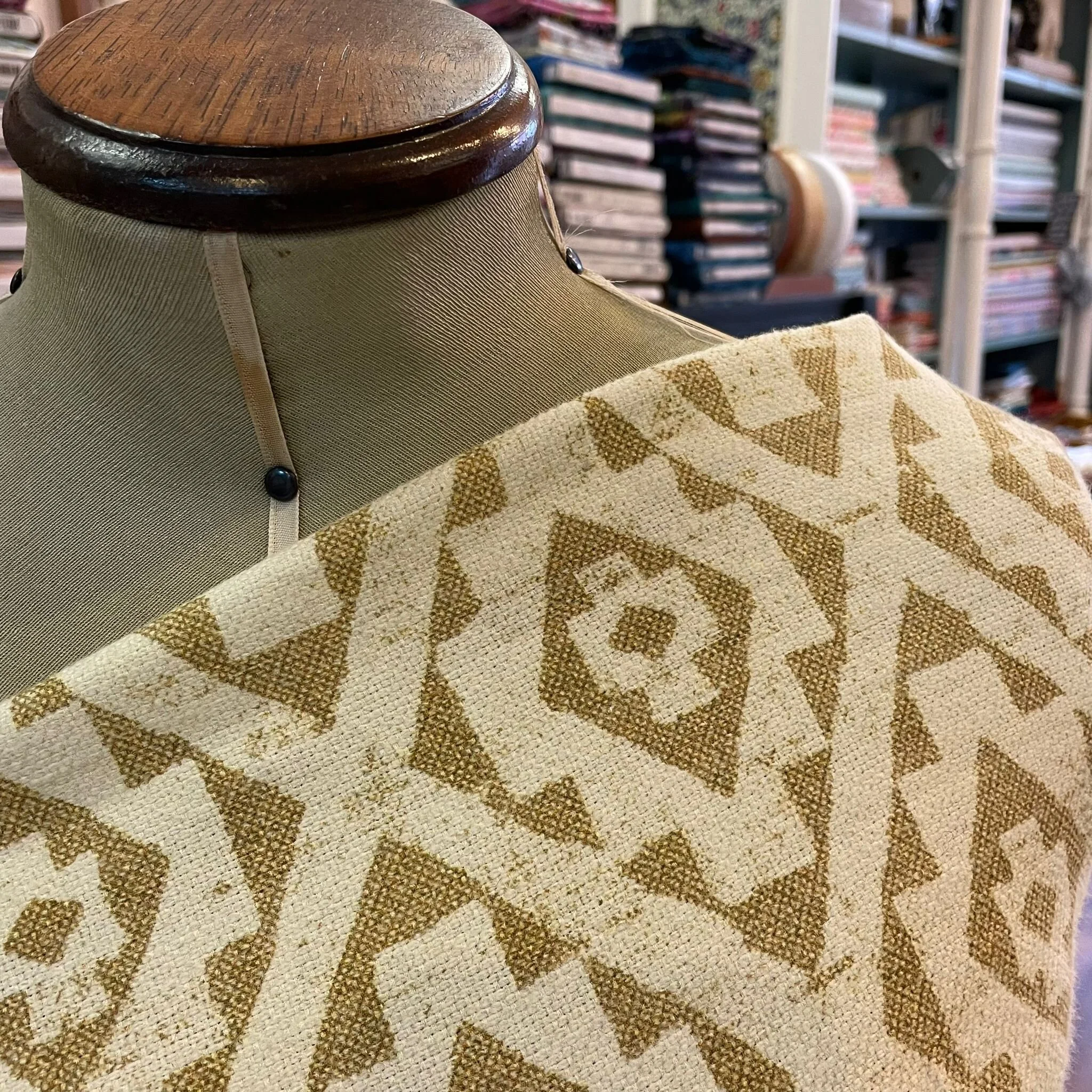 F9AA9323-9728-4154-80C0-DC3AF5FE2406