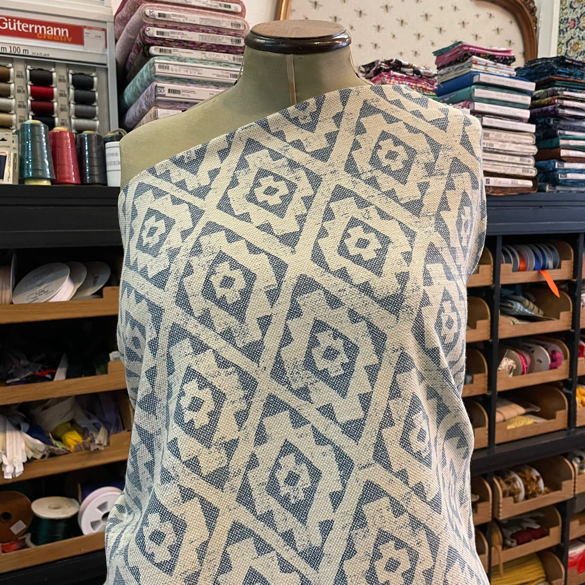 06FDC086-2296-471E-8E75-3EB7D132F952