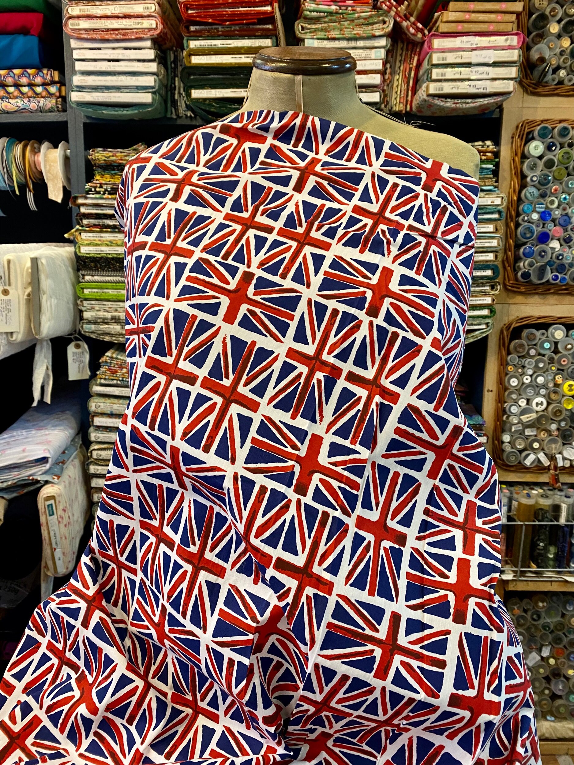 CAC7F404-A200-41A7-8A1F-1F6C773E086A