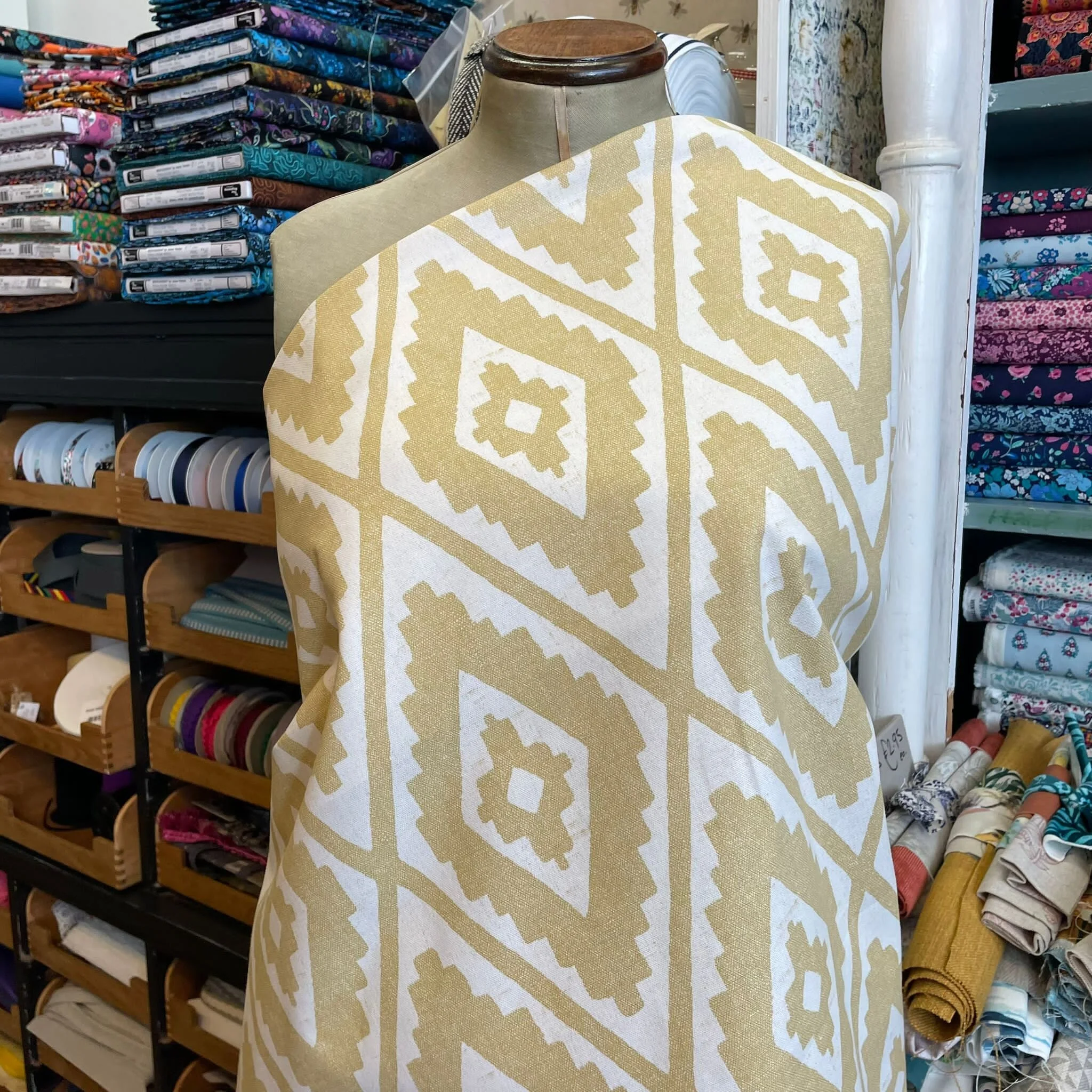 A6F2369D-C3C1-4B81-83BA-4DCA3490570D