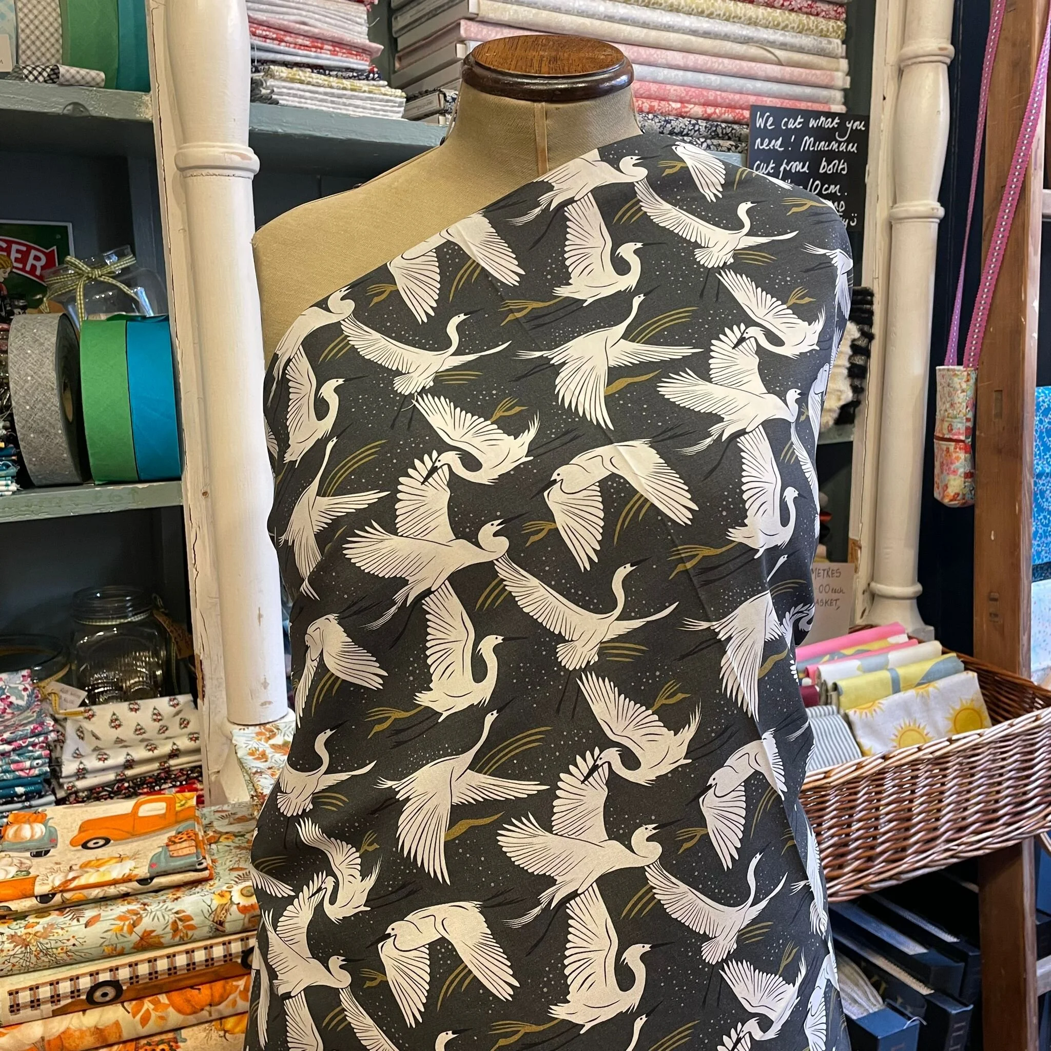 7B338DFA-88E3-438B-9EF9-DA590043B0B9