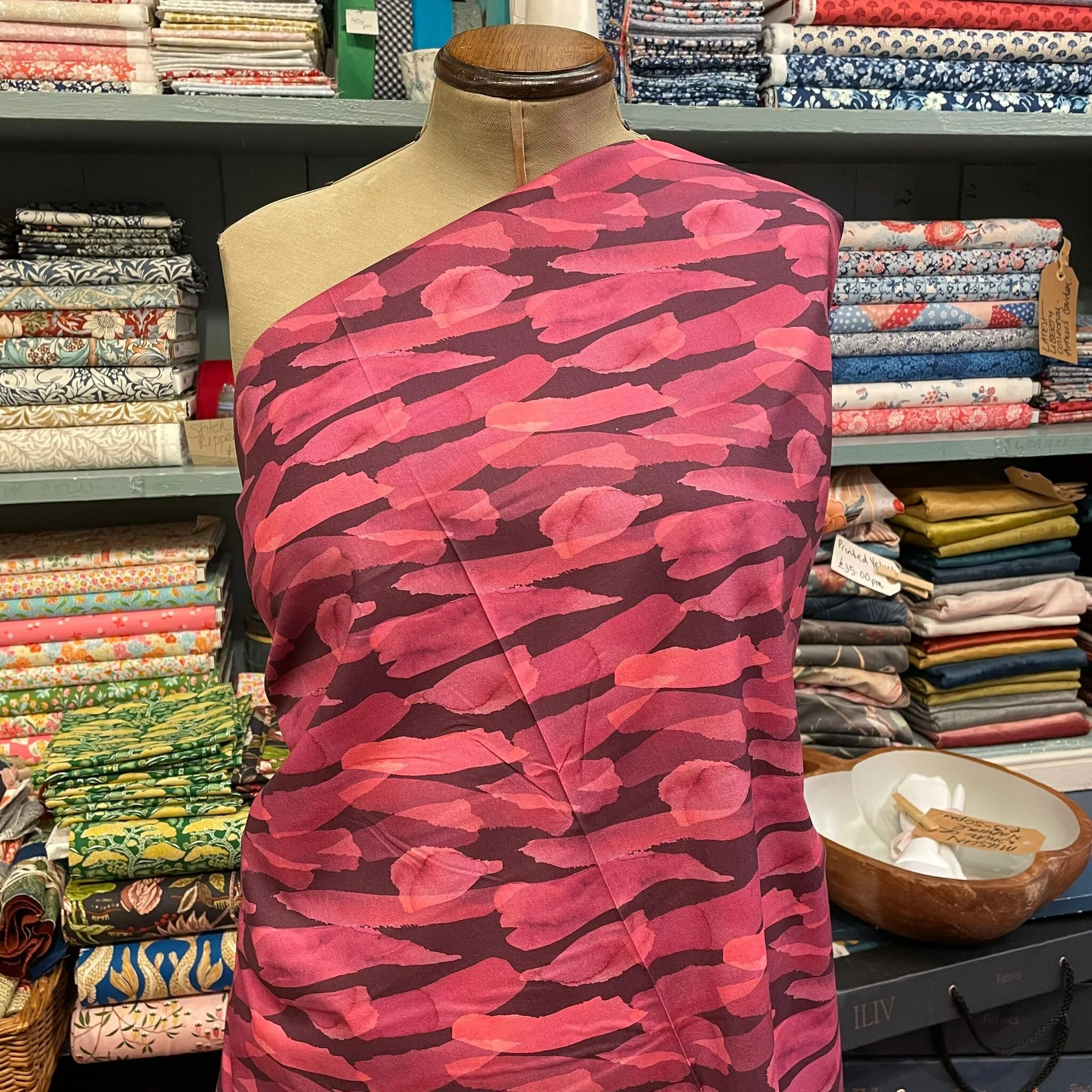 5C6EF837-E536-4DAE-BDB8-4553FEDAACEC