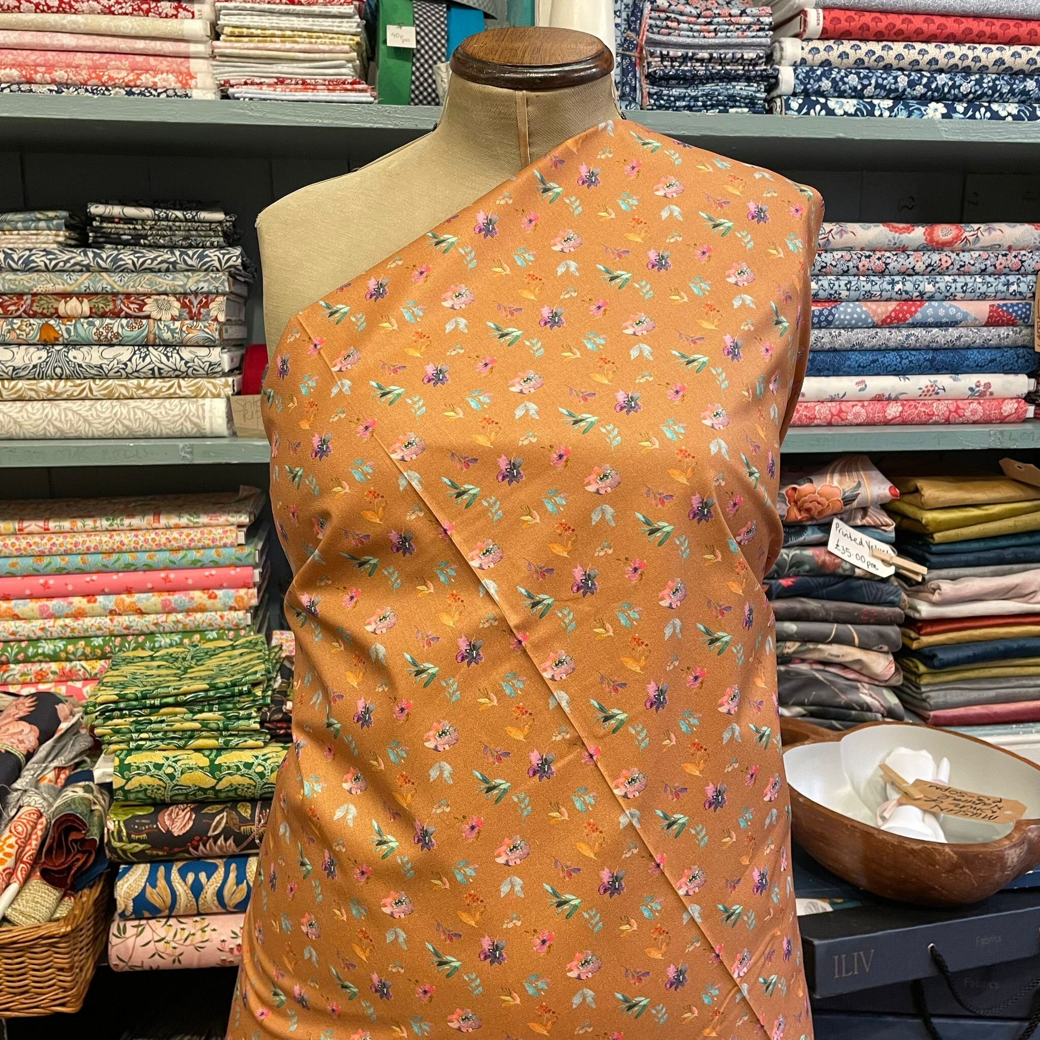 C20542D9-4FDC-4725-BA19-5F5AA4B723D4