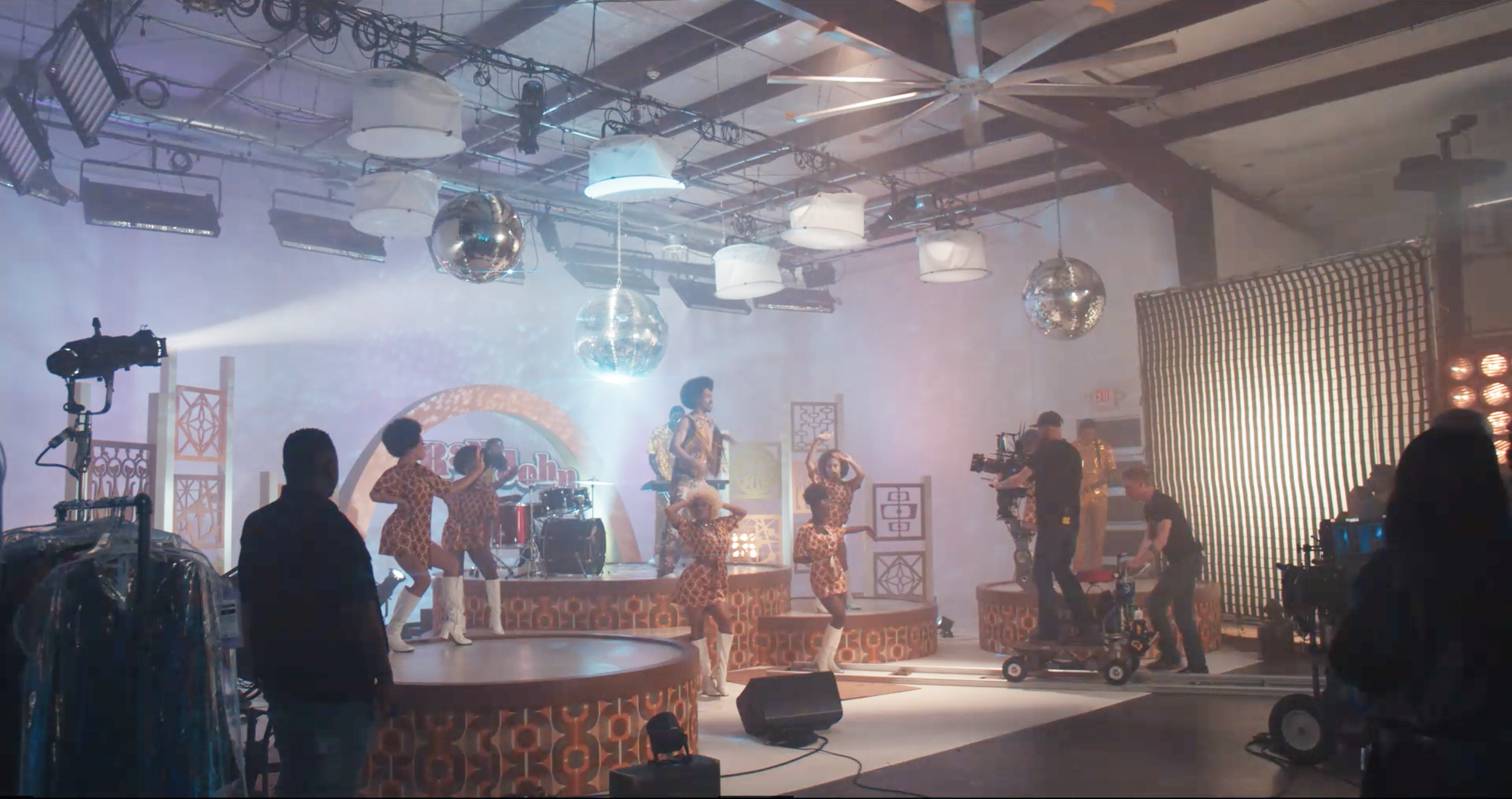 047_706_MusicVideo03.png
