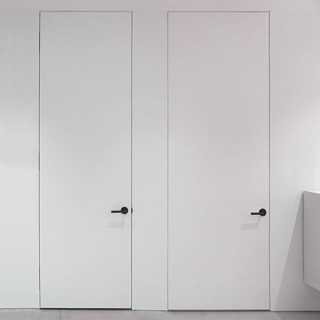 Preview shot of a recently completed office renovation for a real estate company. Fun project. Great clients. Photo cred Hannah Linck.
.
.
.
.
.
#minimalarchitecture #architecture #minimalism