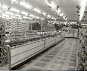grocery-interior2-300x246.jpg
