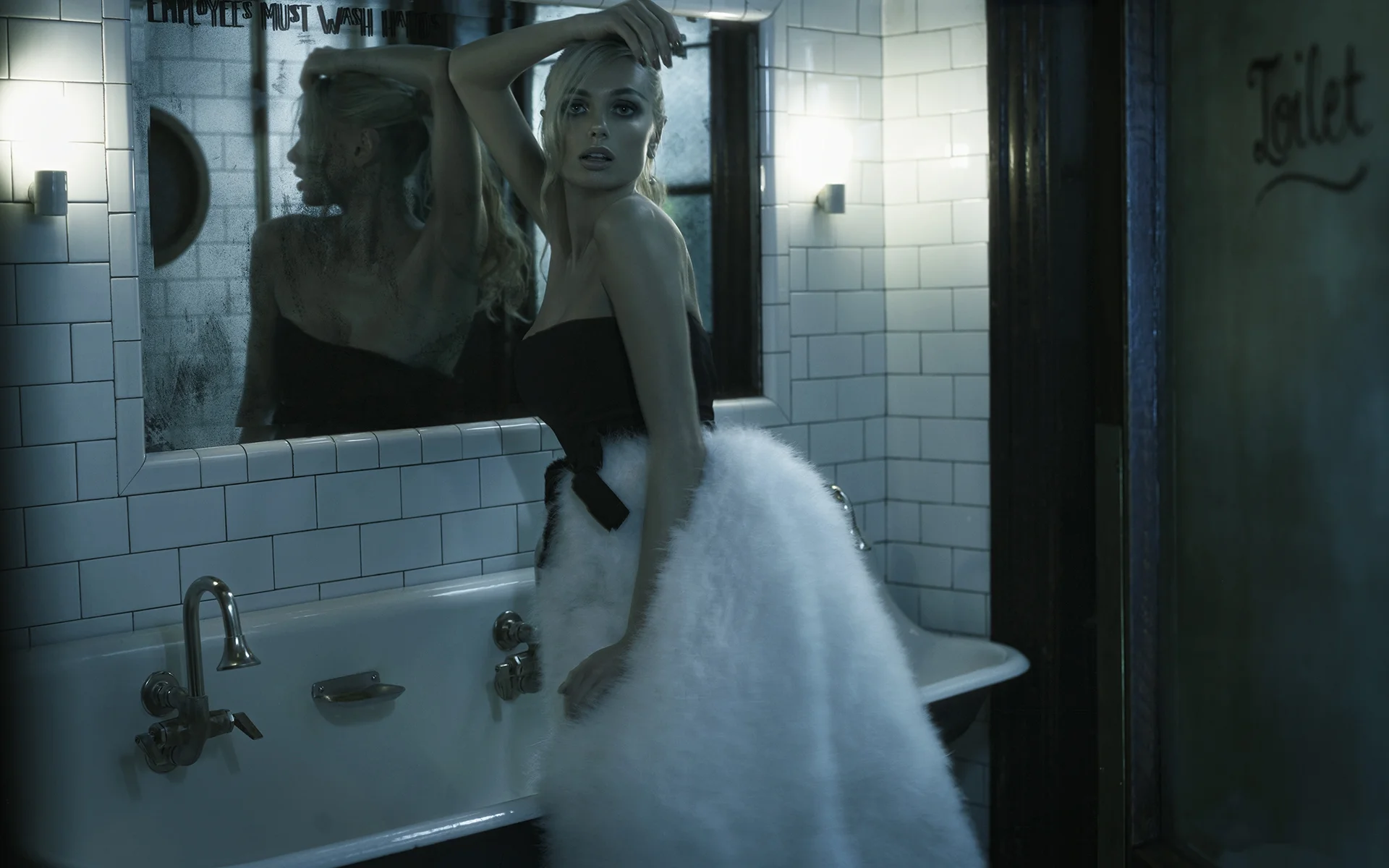 8_Genlux_Travel_Bathroom_Wip_4_Final.jpg