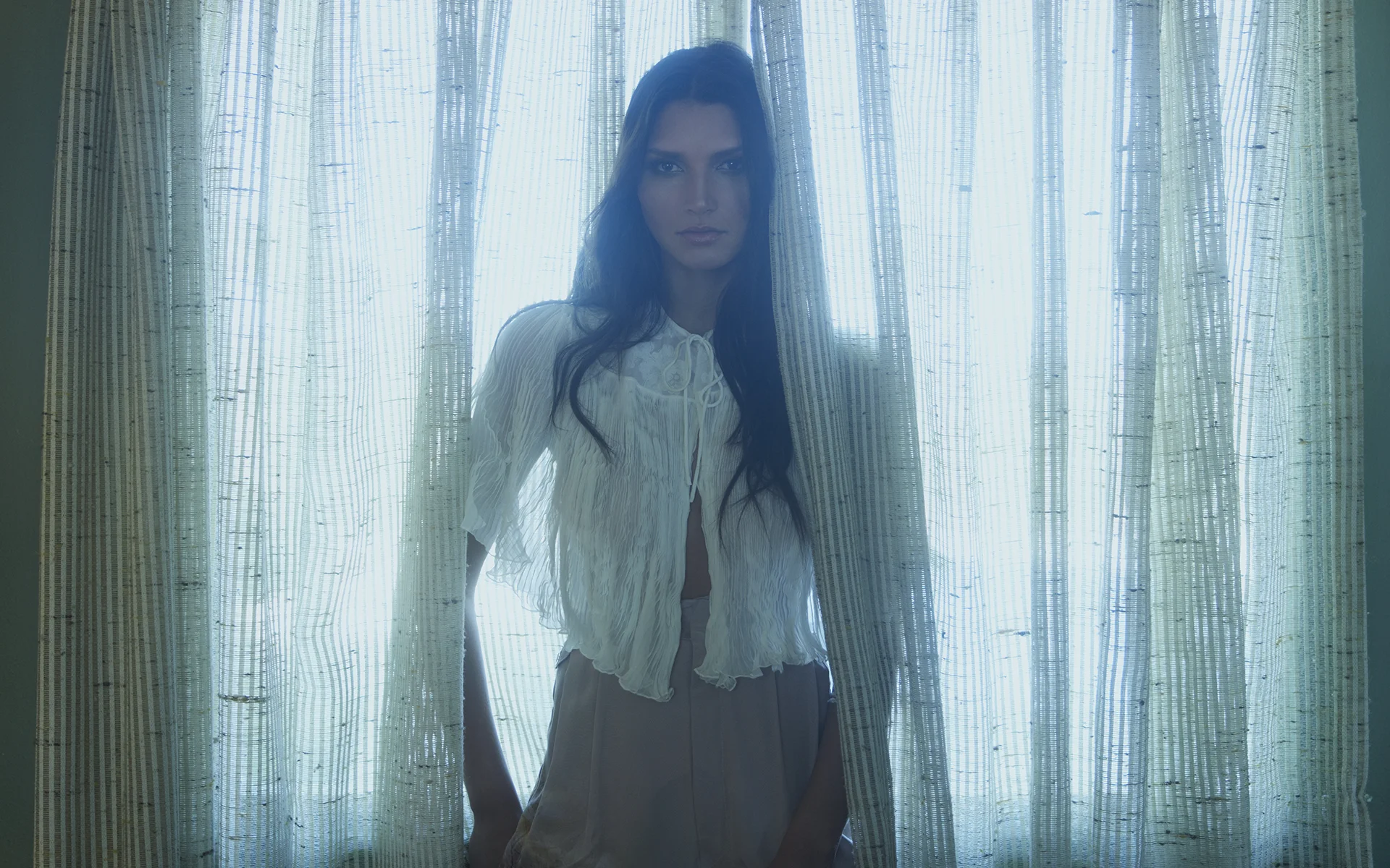 49_Genlux_Swim_Curtain_Wip_2_Final.jpg