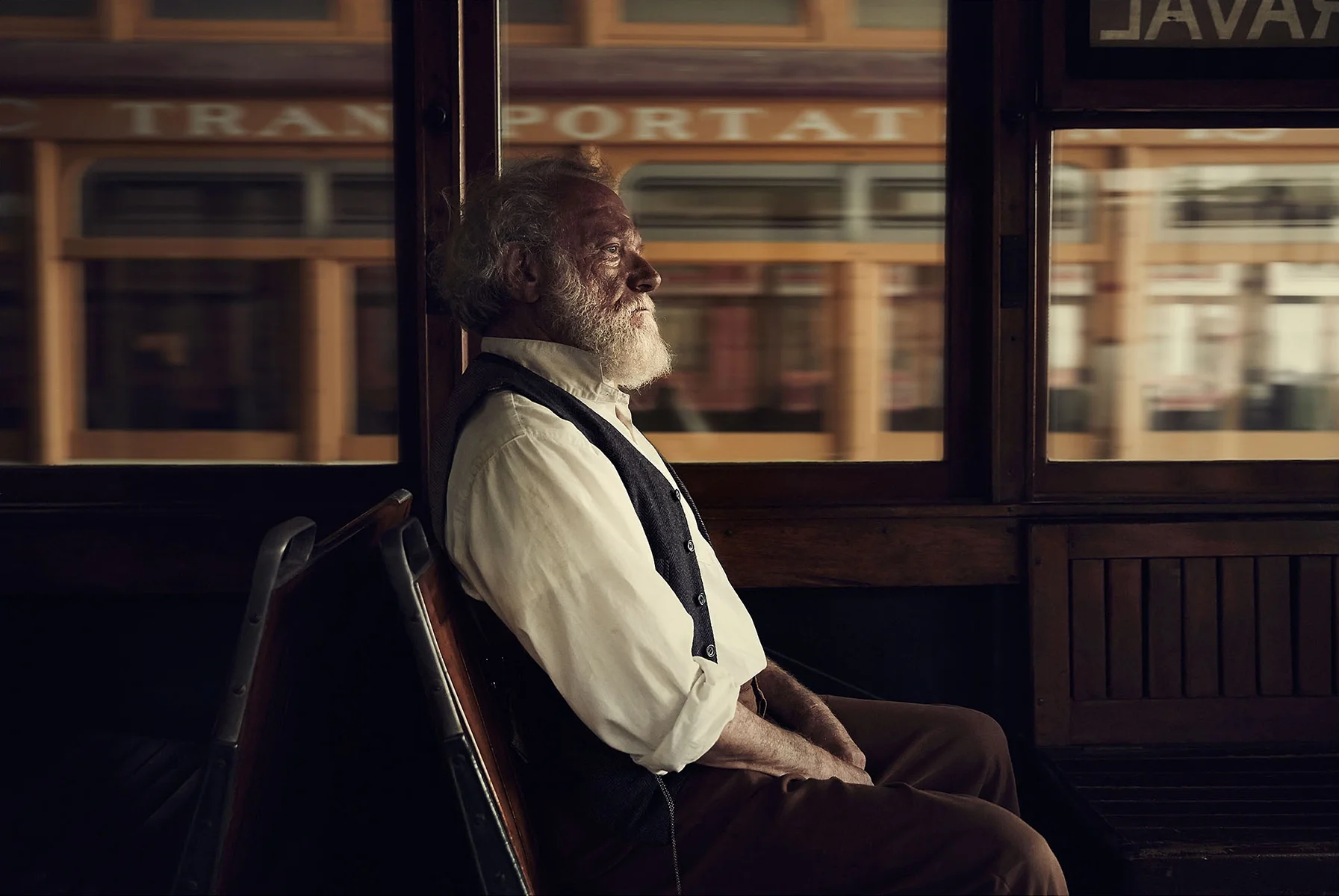 6_Erik Almas Tutorial Train_2.jpg