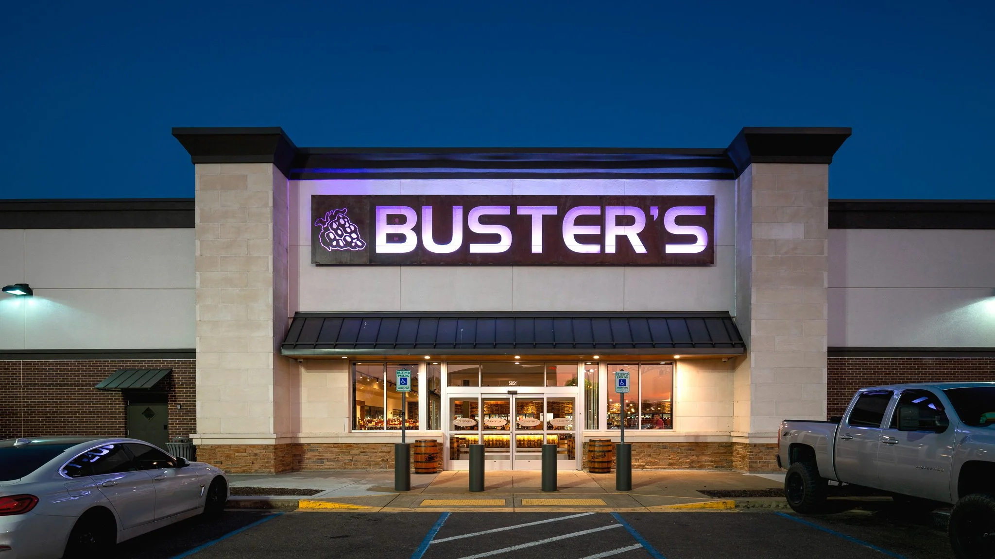 busters-ext-2_53957845109_oH.jpg