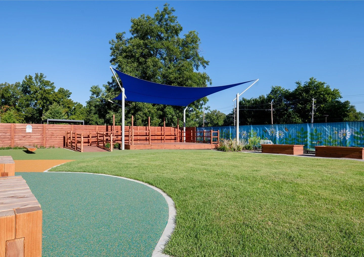 Where wellness meets play! 🛝
A look back at the playground addition to Church Health Center in Crosstown Concourse — a joyful outdoor space for families seeking health services in the Memphis community. 
#GrinderTaber #construction #commerci