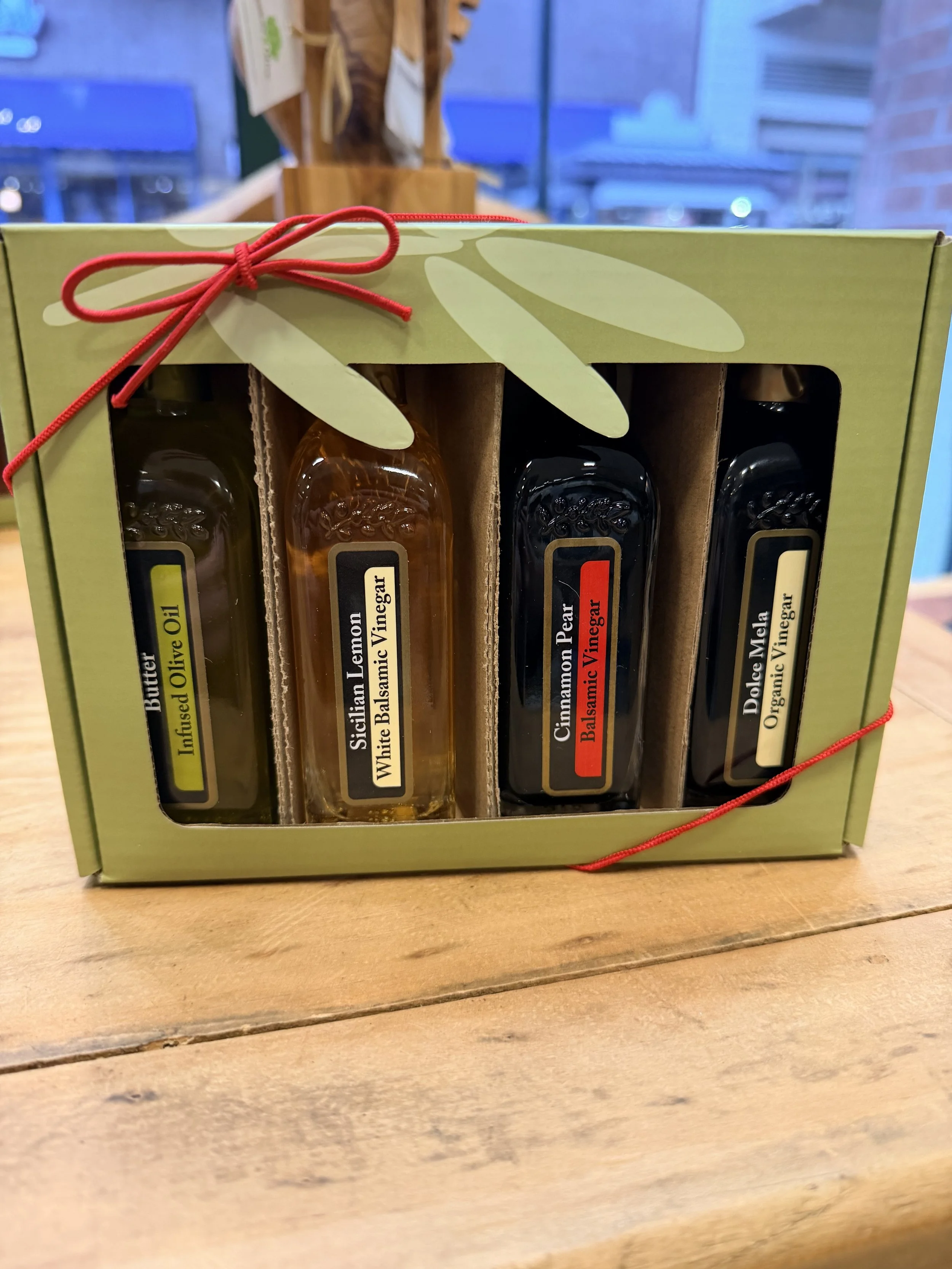 The Holiday Baker - 4pk Gift Set