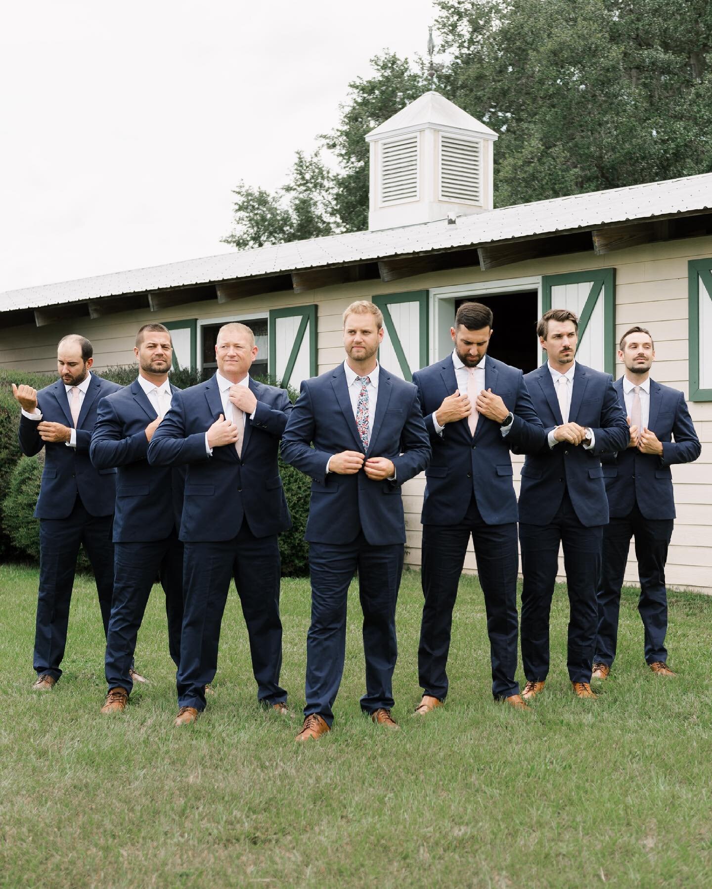 As much as guys don&rsquo;t like to admit it, they like to have their photos taken too!!!
-
Time and time again I&rsquo;ve seen so many genuine smiles from grooms with their groomsmen during their photos. Although I&rsquo;ll admit they will start out