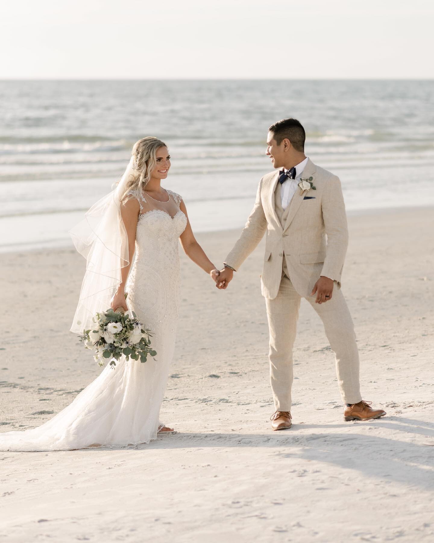 Nothing but smiles with these two on their wedding day!
-
Associate shooter for @zoesteindl

.
.
.
.
.
#floridaweddingphotographer #southfloridaweddingphotographer #miamiphotographer #miamifamilyphotographer #miamiweddingphotographer #fineartweddingp