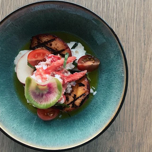 It&rsquo;s been a while since I cooked cooked. 🥴 But I&rsquo;m back!  Summer king crab, balsamic grilled peach &amp; burrata salad. 🦀🌞