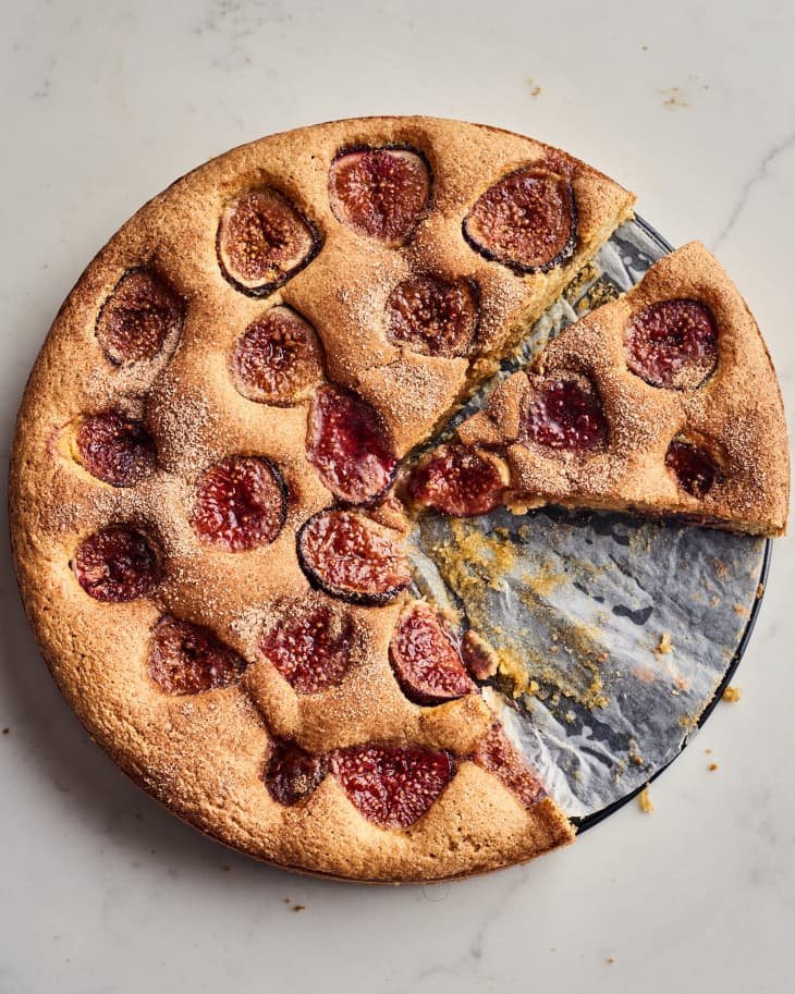Fresh Fig and Almond Cake