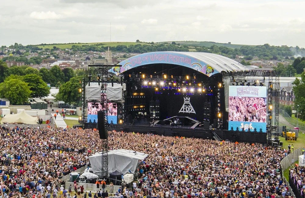 Liz_Murray_Photography_-_Isle_of_Wight_Festival_2014_-_Big_Wheel_View_09_main_stage.jpg