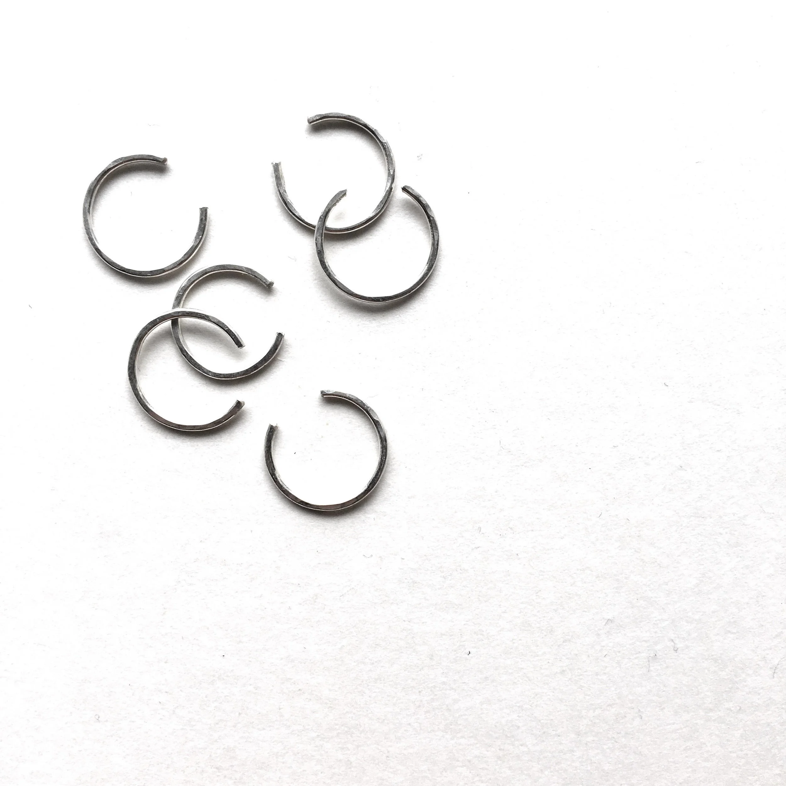 Green Tea Leaves "Mini Circle Threader Earrings"