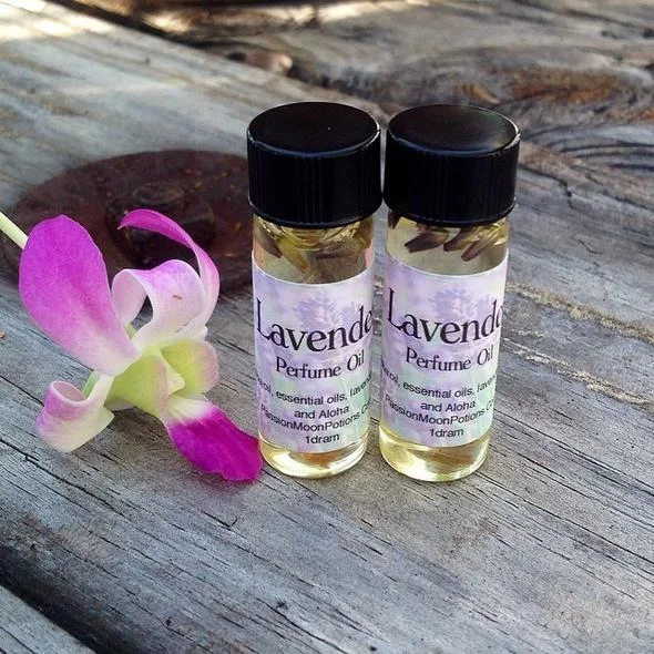 Passion Moon Potions "Lavender Perfume Oil"