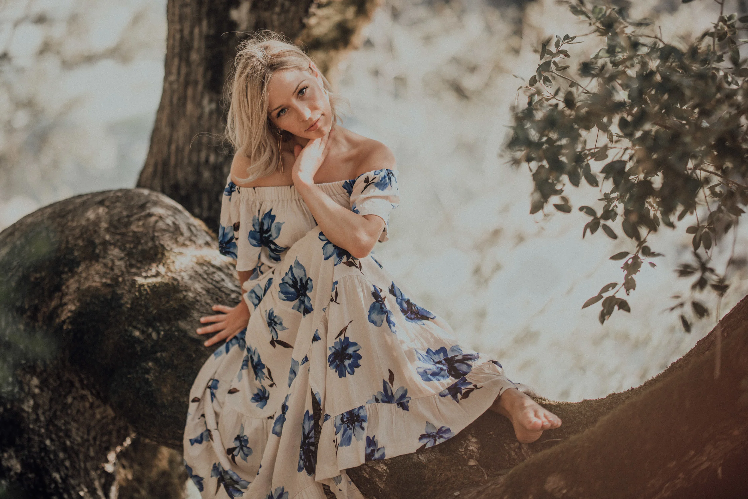 SENIOR PHOTOS - ALYSSA