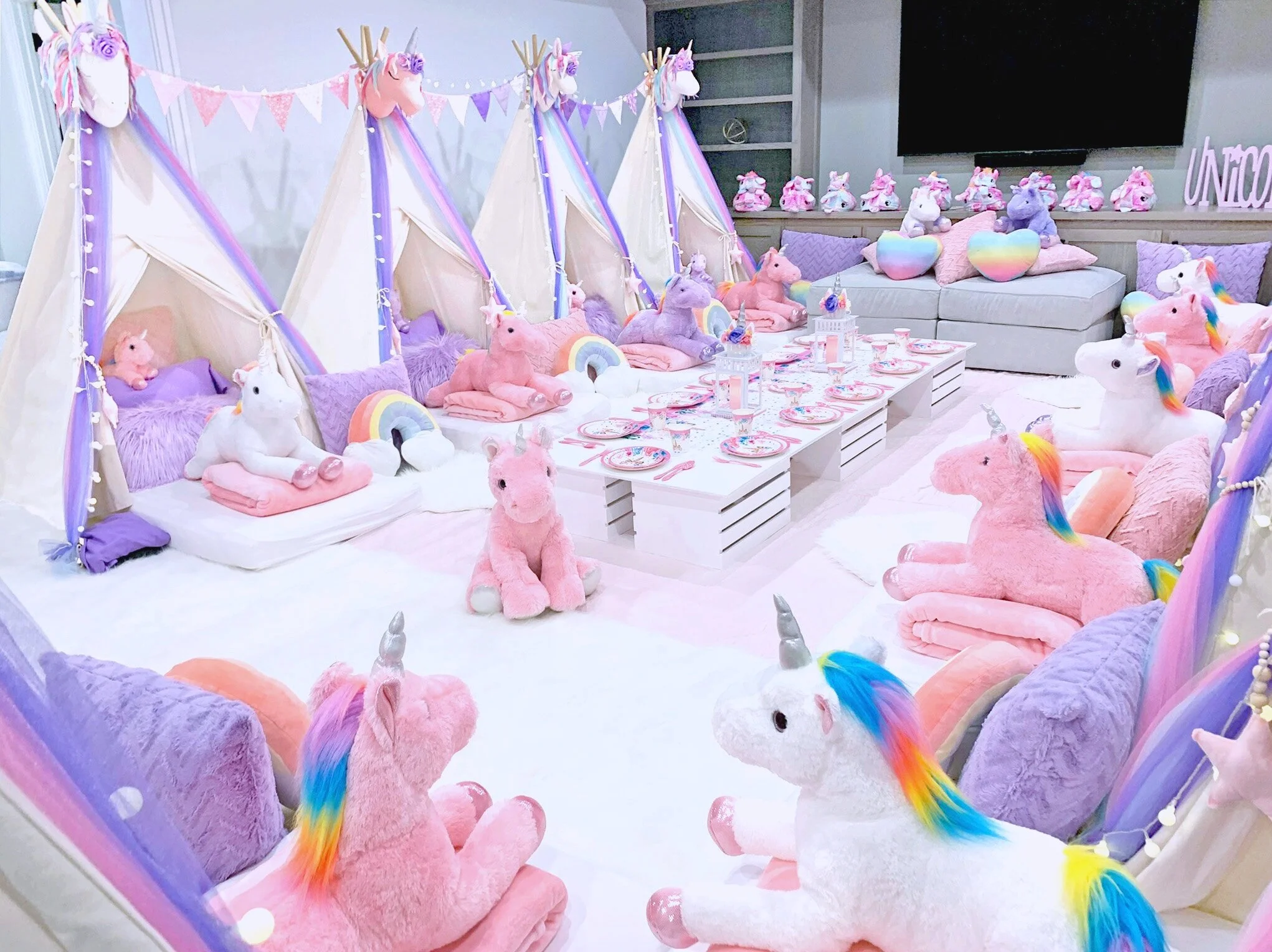 Unicorn Themed Parties Picnics & Slumber Parties Unicorn Party