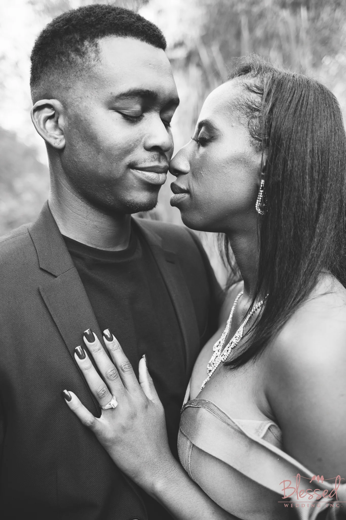 Marian Bear Park Engagement Session by Blessed Wedding Photography (22 of 25).jpg