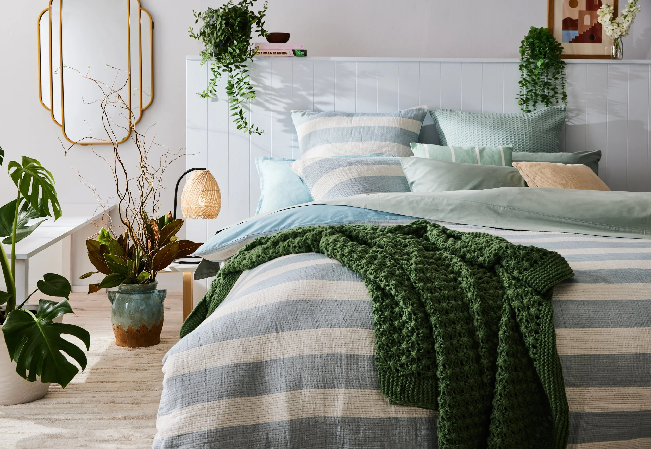 BR8835_Bedroom_Banner.jpg