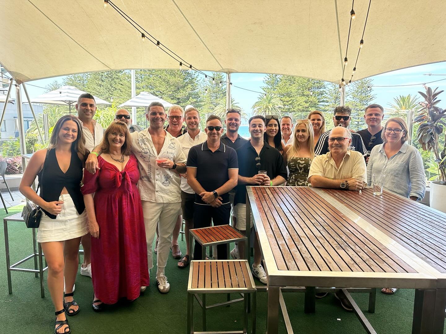 It&rsquo;s been one hell of a year!! Merry Christmas from the superior crew! We couldn&rsquo;t do it without these guys! Thanks to all our builders and clients throughout the year! 🙌🏼🙌🏼

Keen for 2025!