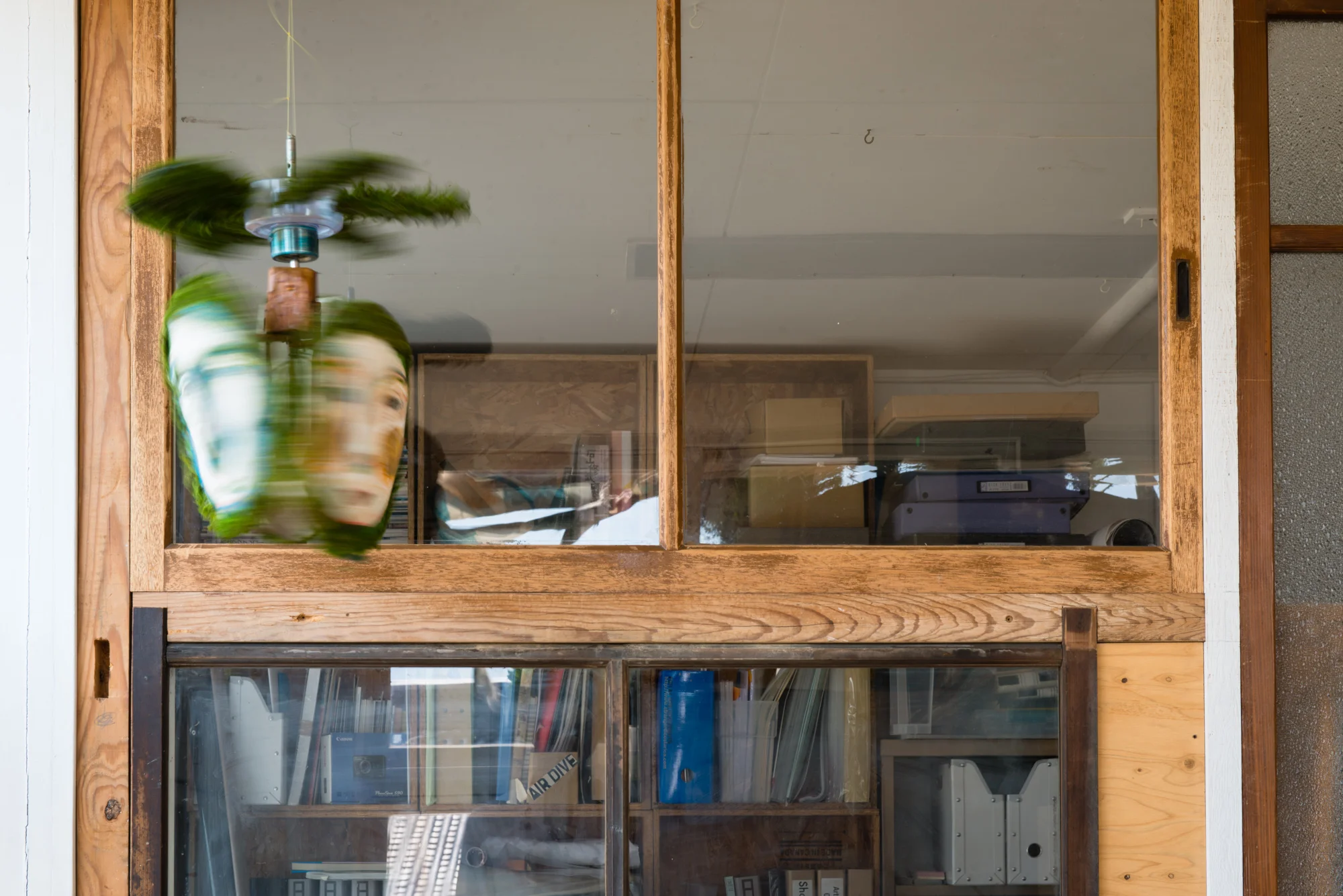 Installation shot from dr/op showing the work of Hayato Sugii and Mayako Hakusui.