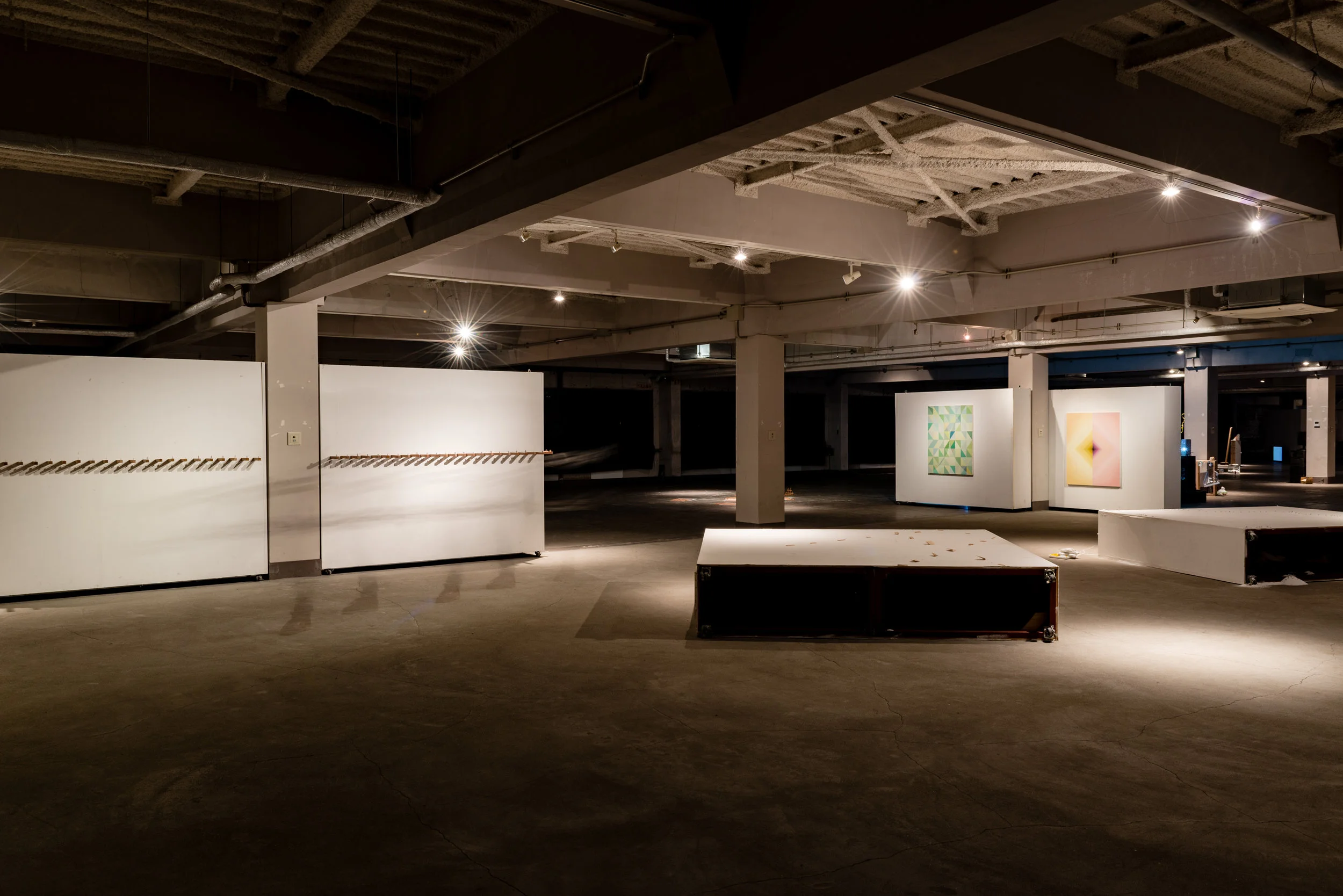 installation shot at Creative Center Osaka (3/F), photo by Kiyohito Mikami