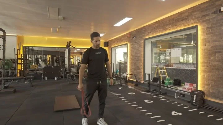 FRIDAY MORNING - COMPLEX TRAINING 

#personaltraining #fitnesswomen #fyp #gym #trainwithcomplex
